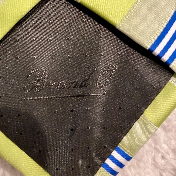 Sharp Brand Q Tie NWOT - Picture 3 of 4